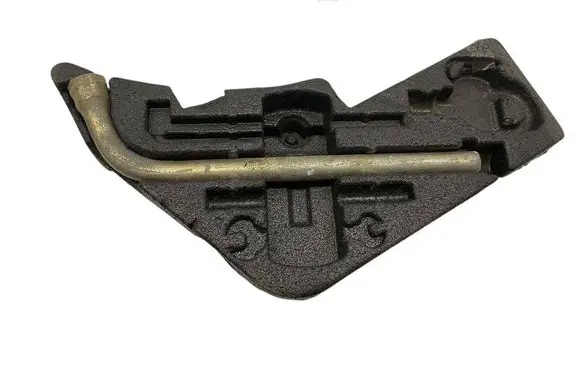 Volkswagen Touareg I Tool set 7L0012113