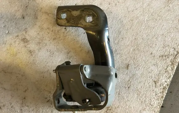 Audi Q5 SQ5 Tailgate/trunk/boot hinge 8R0827299 8R0827299A