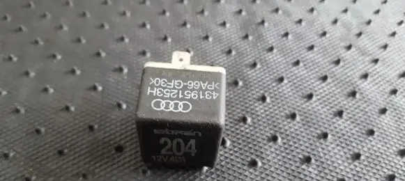 Volkswagen PASSAT B5 Other relay 431951253H