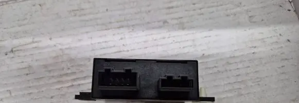 Audi A6 S6 C4 4A Door central lock control unit/module 93049 6H0953257A 5WK47740