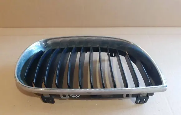 BMW 1 E81 E87 Front grill 511370771309 W160109
