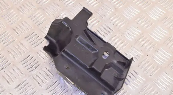 Lexus GS 300 350 430 450H Radiator mount bracket 5315330160