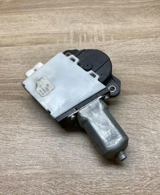 Lexus LS 460 - 600H Sunroof motor/actuator 47170110060
