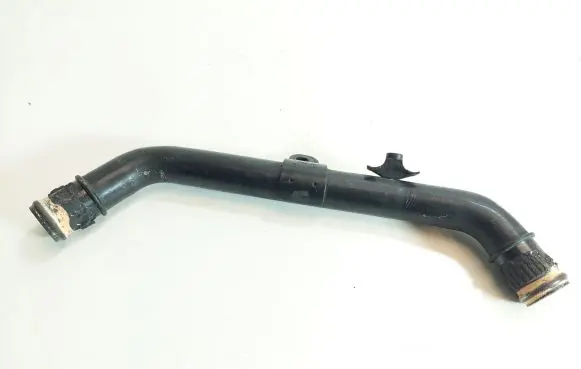 Audi A4 S4 B7 8E 8H Engine coolant pipe/hose 06D121065L