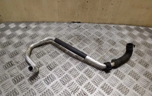 Volkswagen Touareg II Engine coolant pipe/hose 7P0819858B