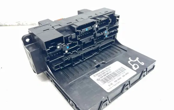 Mercedes-Benz C W203 Fuse module 2035453501 5DK00848543