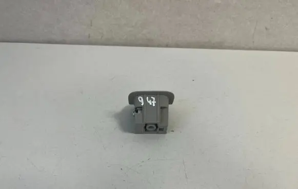 Mercedes-Benz S W221 Cargo luggage net fixing mount A2218100040
