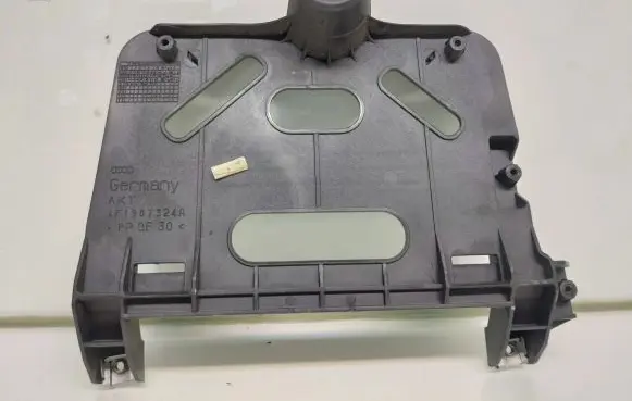 Audi A6 Allroad C6 Other trunk/boot trim element 4F1907324A