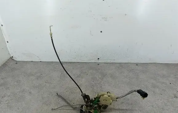 KIA Sorento Front door lock 
