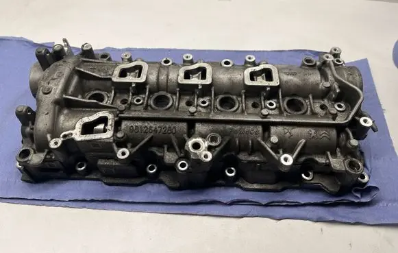 Peugeot 3008 II Camshaft 9812647280