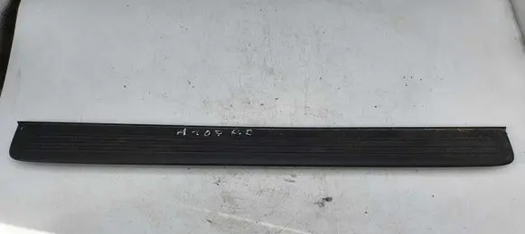 Toyota Prius (XW20) Front sill trim cover 6791147020