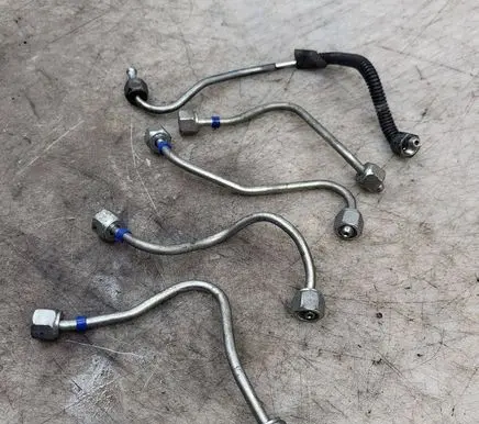 Mazda 6 Fuel line pipe