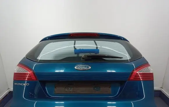 Ford Mondeo MK IV Tailgate/trunk/boot lid