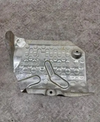 Exhaust heat shield