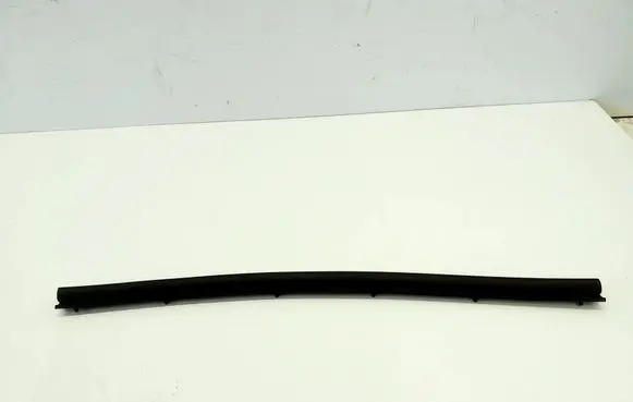 Renault Megane E-Tech Engine compartment rubber 658119498R