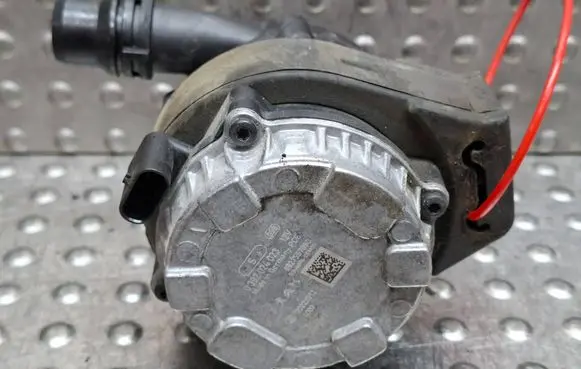 Peugeot 208 II Electric auxiliary coolant/water pump S26279154 9827567880