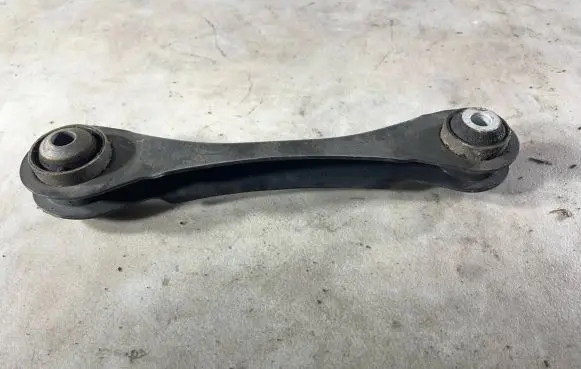 BMW 1 F20 F21 Rear upper control arm/wishbone 6792517