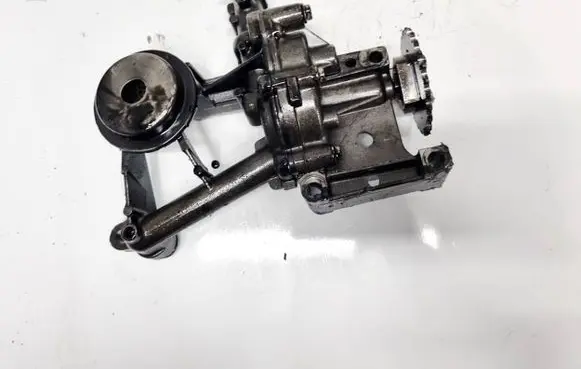 Renault Laguna I Oil pump 0070905004