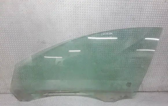 Volvo V50 Front door window glass four-door
