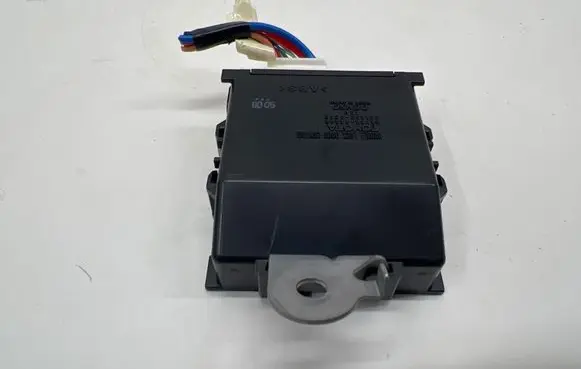 Toyota Corolla E210 E21 Door central lock control unit/module 8597048040 0515004380