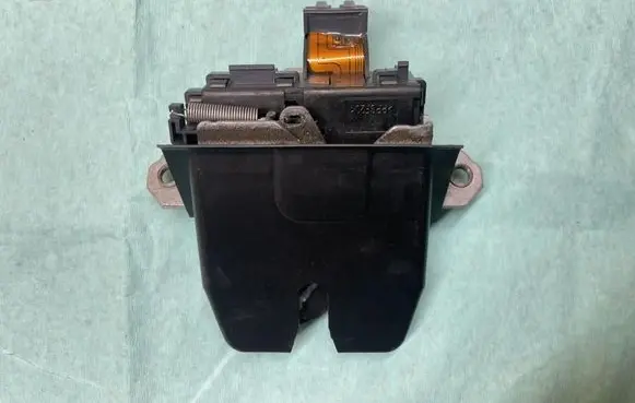 Ford C-MAX II Tailgate/trunk/boot lock/catch/latch AM51U442A66AE