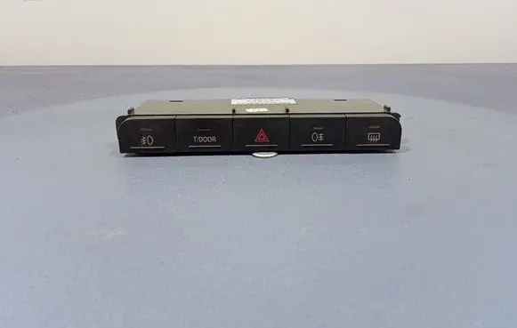 Opel Frontera B Other switches/knobs/shifts 03712955160