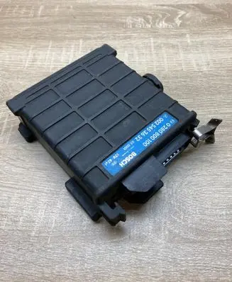 Mercedes-Benz 190 W201 Engine control unit/module ECU 0025453632 0280800100