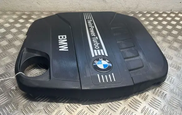 BMW 5 F10 F11 Engine cover (trim) 8513452