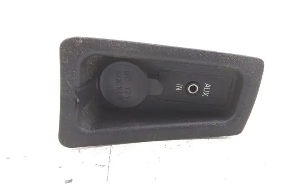 BMW 1 E81 E87 AUX in-socket connector 