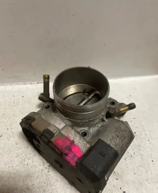 Volkswagen Sharan Throttle valve 06A133062B