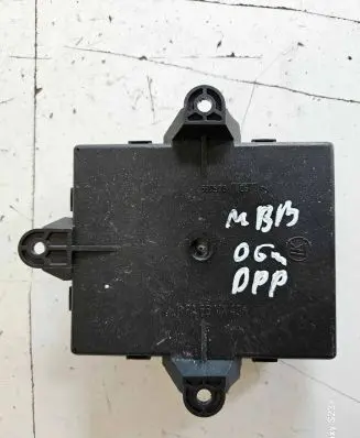 Mercedes-Benz B W245 Other control units/modules A1698206826 05072312 12044204296803
