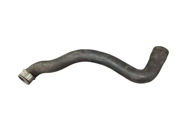 Mercedes-Benz C W203 Engine coolant pipe/hose 2035010682