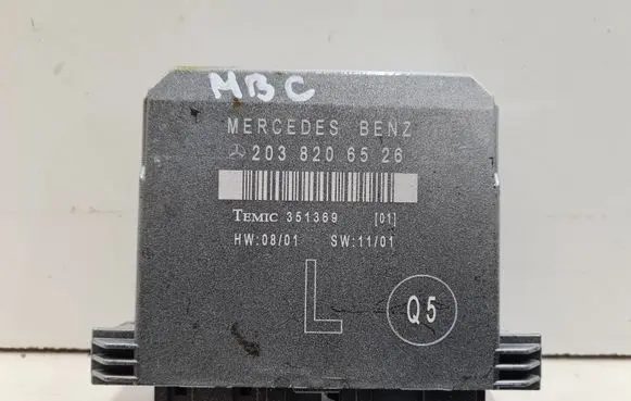 Mercedes-Benz C W203 Door control unit/module 2038206526