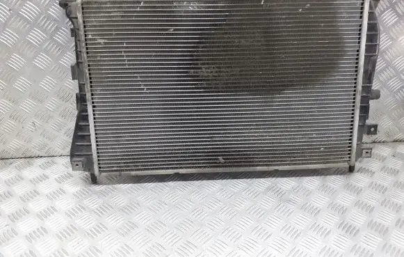 Ford Mondeo Mk III Coolant radiator