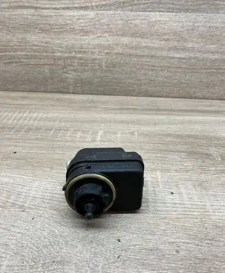 Citroen Xsara Picasso Headlight level adjustment motor ARA34001