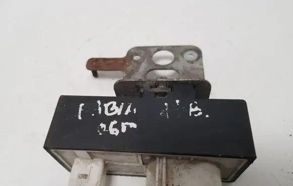 Skoda Fabia Mk1 (6Y) Coolant fan relay 1J0919506M 898967000