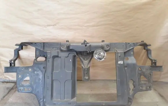 Hyundai Getz Radiator support slam panel