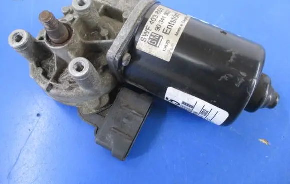Opel Astra F Front wiper linkage and motor 90341903