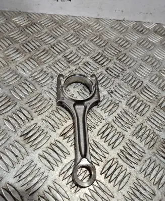 Volvo XC60 Connecting rod/conrod B4204T52 31401957