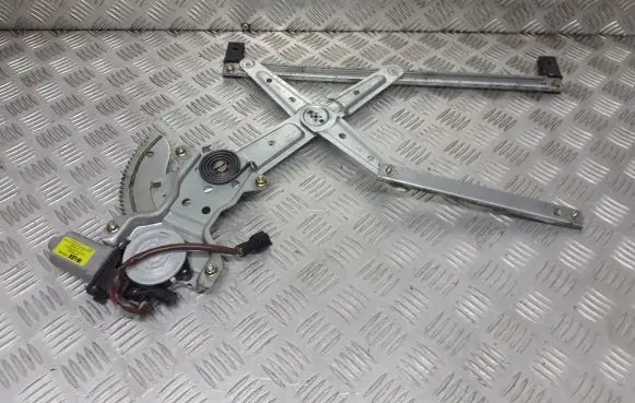KIA Carens II Front door window regulator with motor