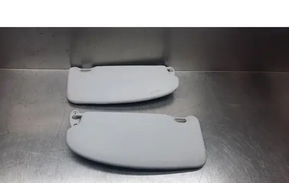 Sun visor