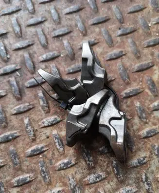 Ford Focus Fuel Injector clamp holder