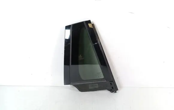 Rear vent window glass
