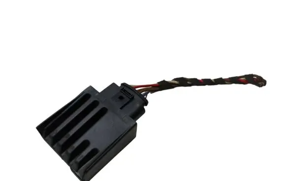 Volkswagen Golf VII Fuel injection pump control unit/module 5Q0906121N AKE51903211