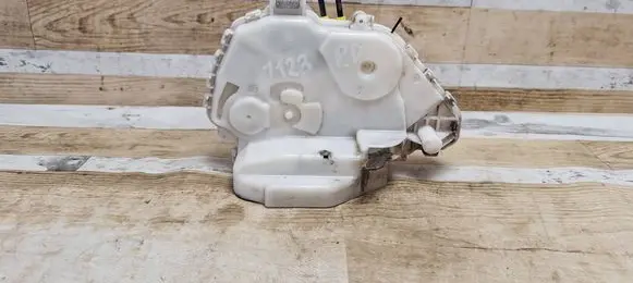 Honda Civic Front door lock 72111SMGG0 EU9301110AT SMGG0RHFR