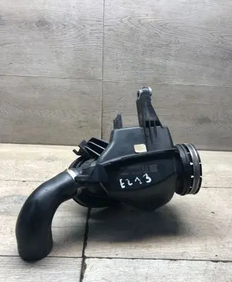 Mercedes-Benz E W213 Air intake duct part A6540901242 13062018