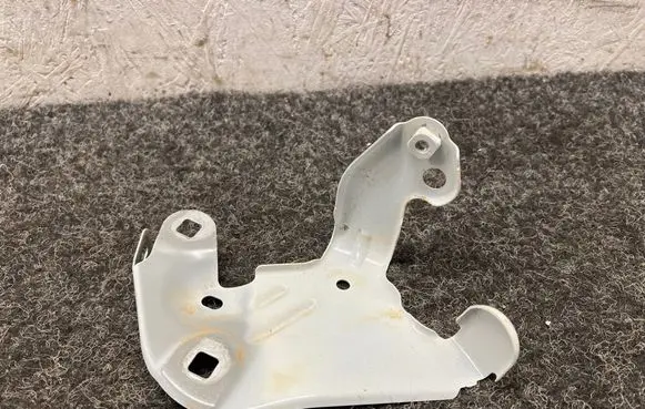BMW X1 U11 Fender mounting bracket 9883407