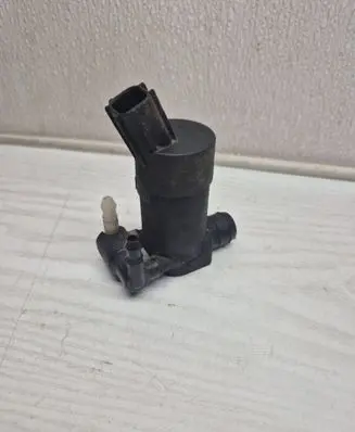 Volvo V70 Windscreen/windshield washer pump PA6GB25