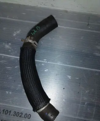 Nissan Qashqai Engine coolant pipe/hose