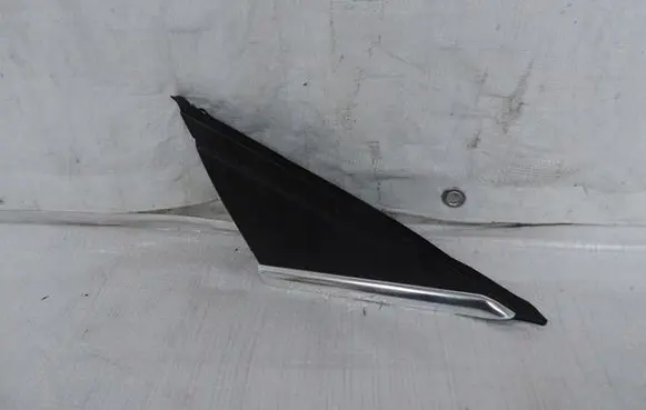 Ford Focus Front arch trim BM51A16004
